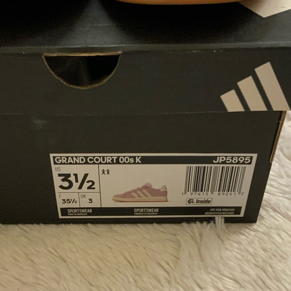 Adidas Girls’ Sneakers – Size 3.5 - Picture 8 of 13